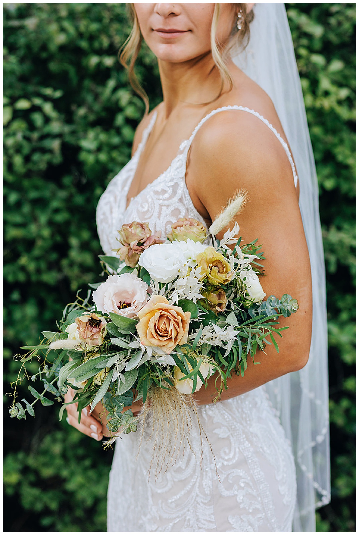 Bouquet of flowers by Kayla Bouren Photography