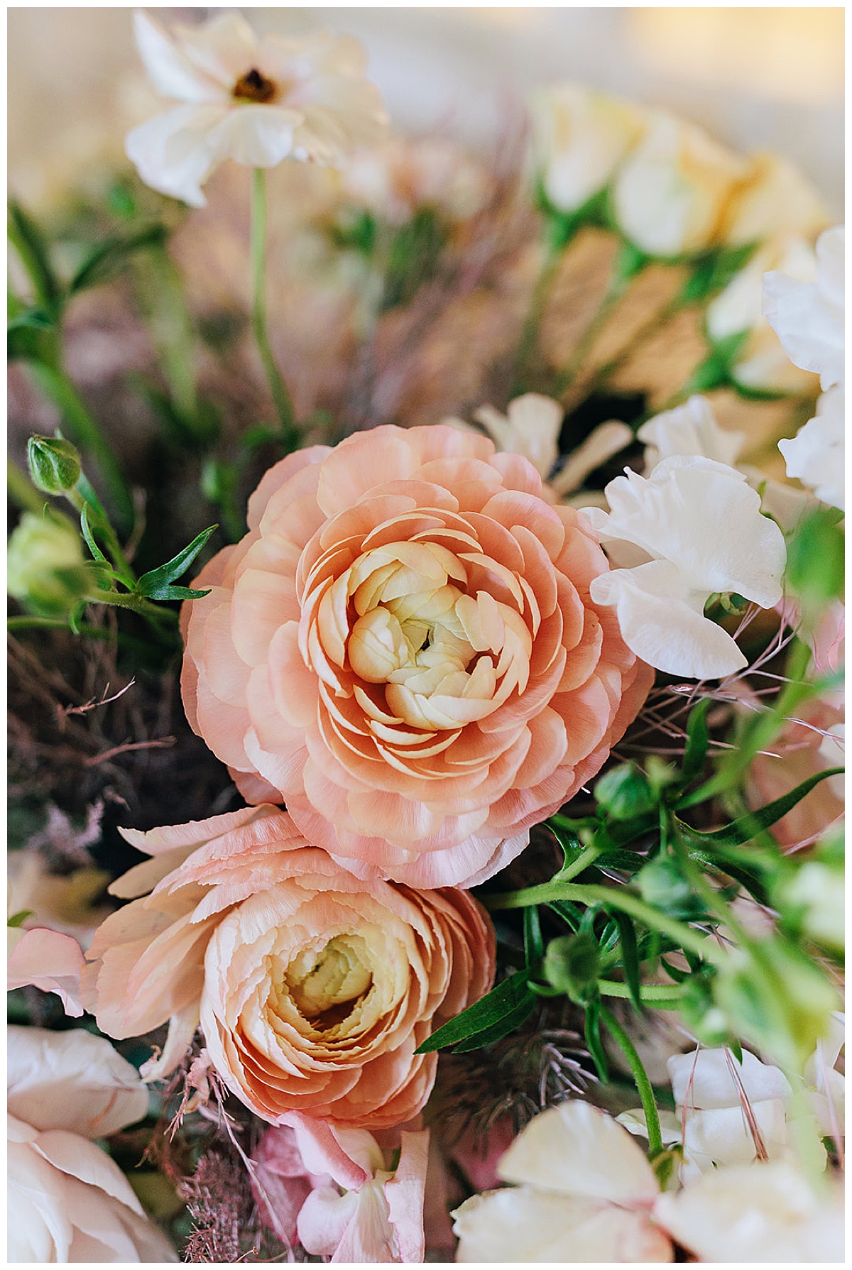 Stunning wedding florals for Kayla Bouren Photography